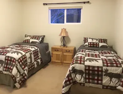 Trail Lake View - Twin Bedroom